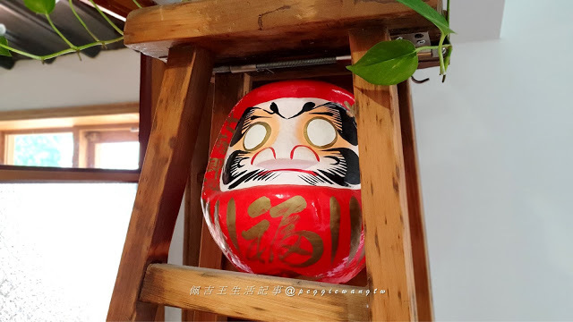 老饕帶路的IG美食! 小吉市場: 隱藏老屋咖啡店 完美大人系手工布丁,法芙娜可可捲  安靜位少寵物友善︱台北古亭站