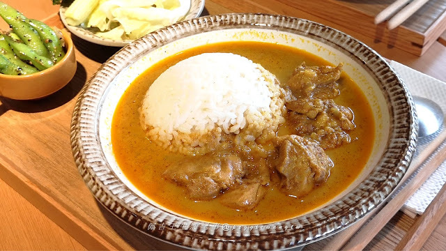 老饕帶路的IG美食! 小吉市場: 隱藏老屋咖啡店 完美大人系手工布丁,法芙娜可可捲  安靜位少寵物友善︱台北古亭站