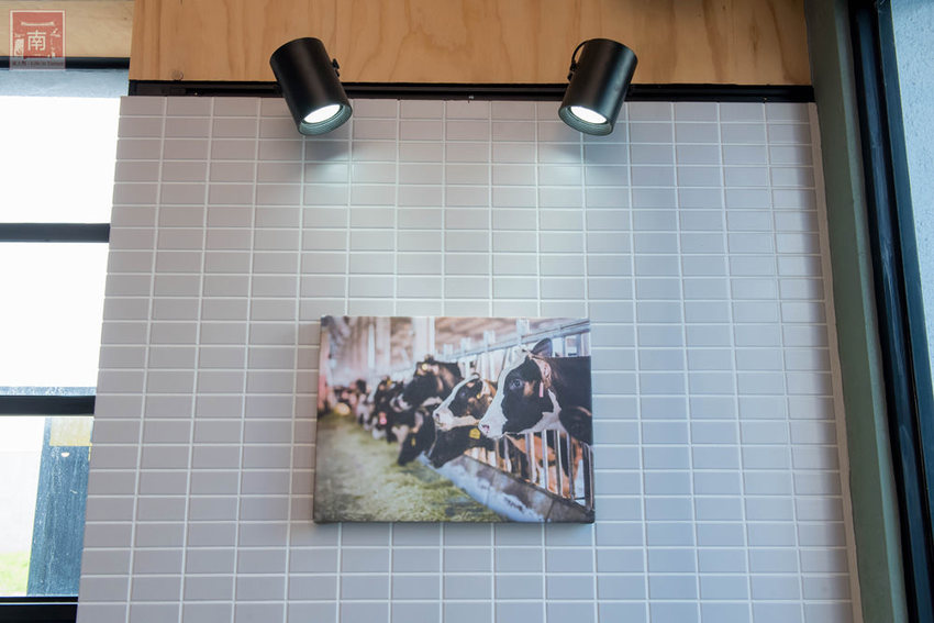 【台南飲料】期間限定販售|自家牧場鮮奶搭配焙茶|引進日本京都宇治焙茶~~迷客夏宇治焙茶鮮奶系列 - 南人幫