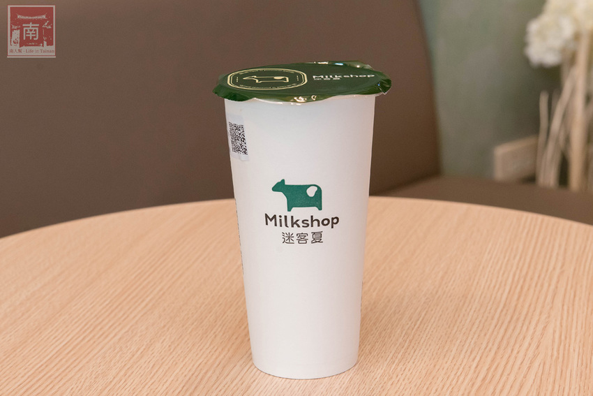 【台南飲料】期間限定販售|自家牧場鮮奶搭配焙茶|引進日本京都宇治焙茶~~迷客夏宇治焙茶鮮奶系列 - 南人幫