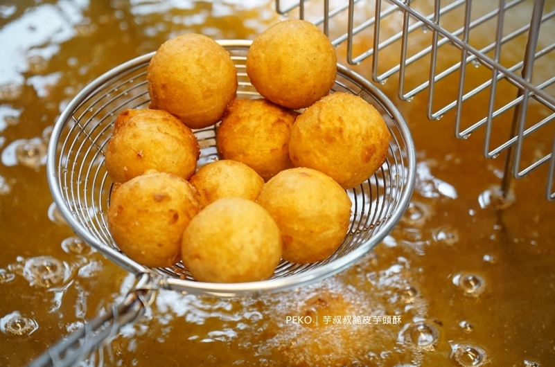 芋叔叔脆皮芋頭酥.芋泥球.芋頭大福.桃園美食.桃園車站美食.桃園車站必吃.芋頭酥.芋頭餅.爆漿芋頭酥.芋頭控.