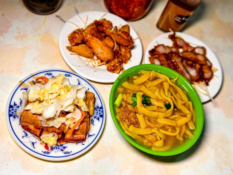 台中必吃美食!最道地台中大麵羹傳承三代50年老店,在地人早餐首選。