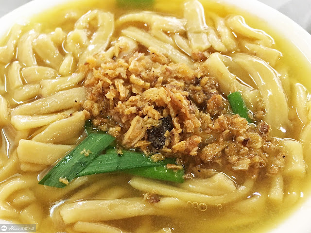 【台中中區】台中大麵羹 | 必吃在地人早餐 油蔥粗麵滿滿古早味 一定要加甜辣醬