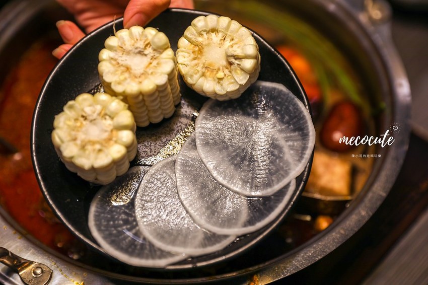 文岩文,文岩文分店,文岩文岩燒蜀辣鴛鴦鍋,新北市火鍋吃到飽,新莊,新莊火鍋吃到飽,新莊美食,新莊餐廳,麻辣鍋推薦 @陳小可的吃喝玩樂