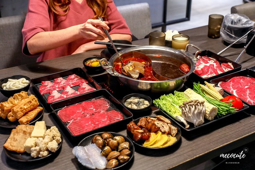 文岩文,文岩文分店,文岩文岩燒蜀辣鴛鴦鍋,新北市火鍋吃到飽,新莊,新莊火鍋吃到飽,新莊美食,新莊餐廳,麻辣鍋推薦 @陳小可的吃喝玩樂