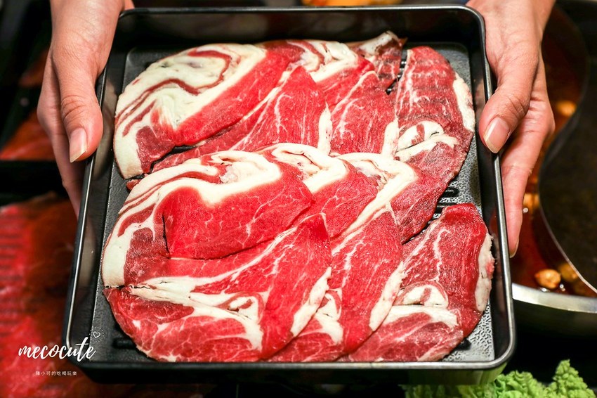 文岩文,文岩文分店,文岩文岩燒蜀辣鴛鴦鍋,新北市火鍋吃到飽,新莊,新莊火鍋吃到飽,新莊美食,新莊餐廳,麻辣鍋推薦 @陳小可的吃喝玩樂