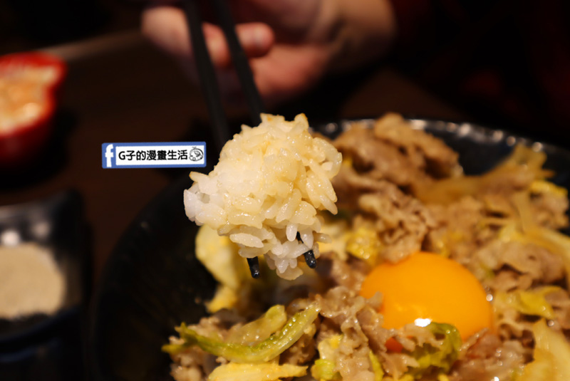 新丼-板橋新埔站.三猿廣場.平價丼飯店.起司瀑布韓美新丼.黃金泡菜丼.炸牡蠣
