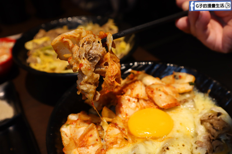 新丼-板橋新埔站.三猿廣場.平價丼飯店.起司瀑布韓美新丼.黃金泡菜丼.炸牡蠣