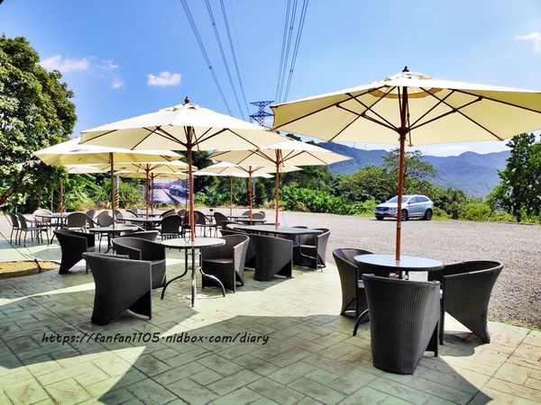 深坑美食【Monet cafe%5C Manor 莫內咖啡莊園】#寵物友善餐廳 #藜麥燉飯 #深坑咖啡廳 #新北美食 (2).jpg