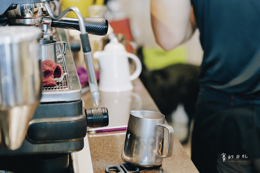 新北美食 深坑美食 新北咖啡廳 莫內咖啡 賽的日札 深坑臭豆腐披薩 16-min.png