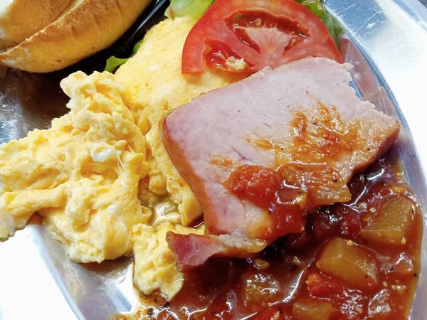 /tmp/phpHhyrKR /tmp/phpHhyrKR