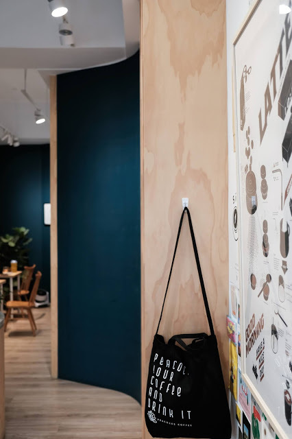 [冬，台中] 內外兼修，最自信的華麗展翅 - 孔雀咖啡