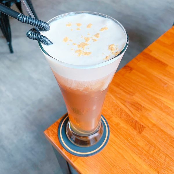 高雄愛河║義饗 Yi Shang║高雄美食║前金美食║前金區美食║鹽埕美食║高雄美食地圖║高雄食記║義大利麵║高雄餐廳║pasta║高雄義大利麵║高雄旅遊║高雄景點