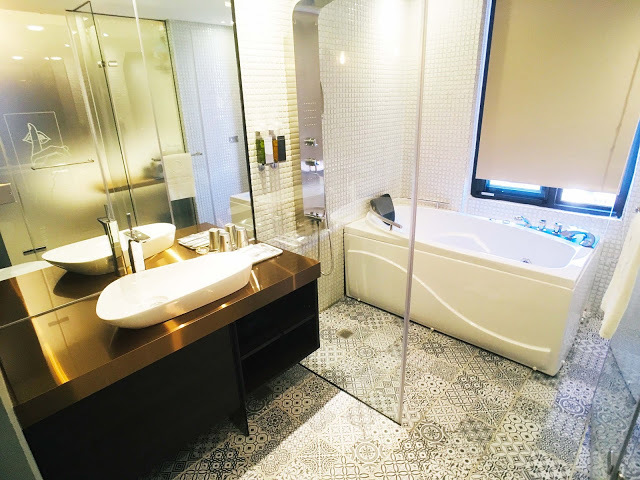 [新北住宿] 私客創旅 Thinker Hotel｜鶯歌老街第一間親子飯店，住在藝術精品房型中感受文藝氣息，附設立方樂親子王國室內樂園讓孩子暢玩放電！