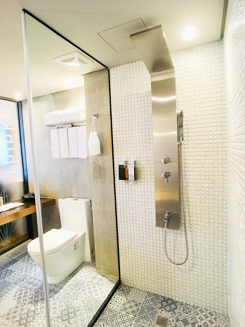 [新北住宿] 私客創旅 Thinker Hotel｜鶯歌老街第一間親子飯店，住在藝術精品房型中感受文藝氣息，附設立方樂親子王國室內樂園讓孩子暢玩放電！