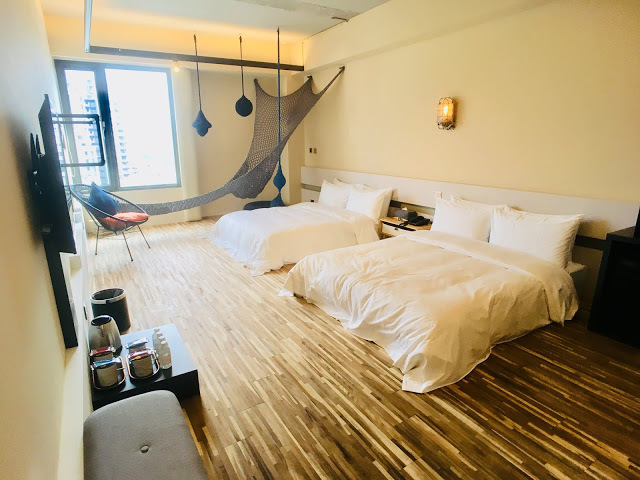 [新北住宿] 私客創旅 Thinker Hotel｜鶯歌老街第一間親子飯店，住在藝術精品房型中感受文藝氣息，附設立方樂親子王國室內樂園讓孩子暢玩放電！