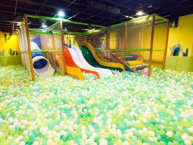 [新北住宿] 私客創旅 Thinker Hotel｜鶯歌老街第一間親子飯店，住在藝術精品房型中感受文藝氣息，附設立方樂親子王國室內樂園讓孩子暢玩放電！