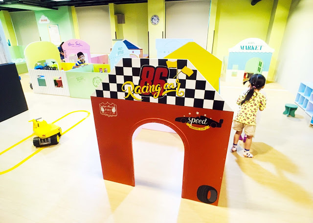 [新北住宿] 私客創旅 Thinker Hotel｜鶯歌老街第一間親子飯店，住在藝術精品房型中感受文藝氣息，附設立方樂親子王國室內樂園讓孩子暢玩放電！