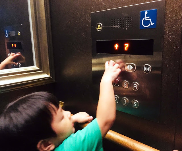 [新北住宿] 私客創旅 Thinker Hotel｜鶯歌老街第一間親子飯店，住在藝術精品房型中感受文藝氣息，附設立方樂親子王國室內樂園讓孩子暢玩放電！