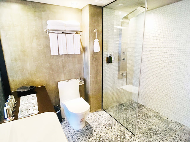 [新北住宿] 私客創旅 Thinker Hotel｜鶯歌老街第一間親子飯店，住在藝術精品房型中感受文藝氣息，附設立方樂親子王國室內樂園讓孩子暢玩放電！