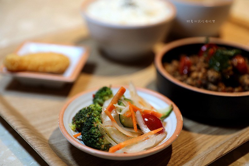 汰汰熱情食堂泰式料理餐盒南京復興站慶城街1號便當外送028