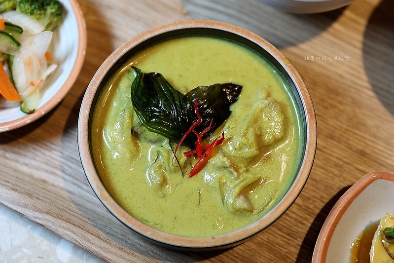 汰汰熱情食堂泰式料理餐盒南京復興站慶城街1號便當外送042