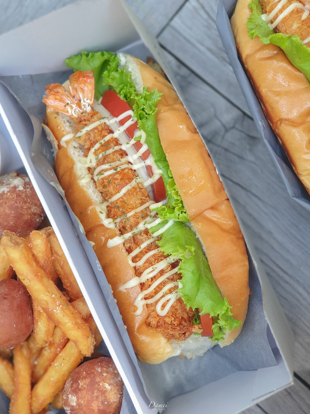 台中西區｜BunBun棒棒-脆皮奶油麵包，搭什麼都很可以