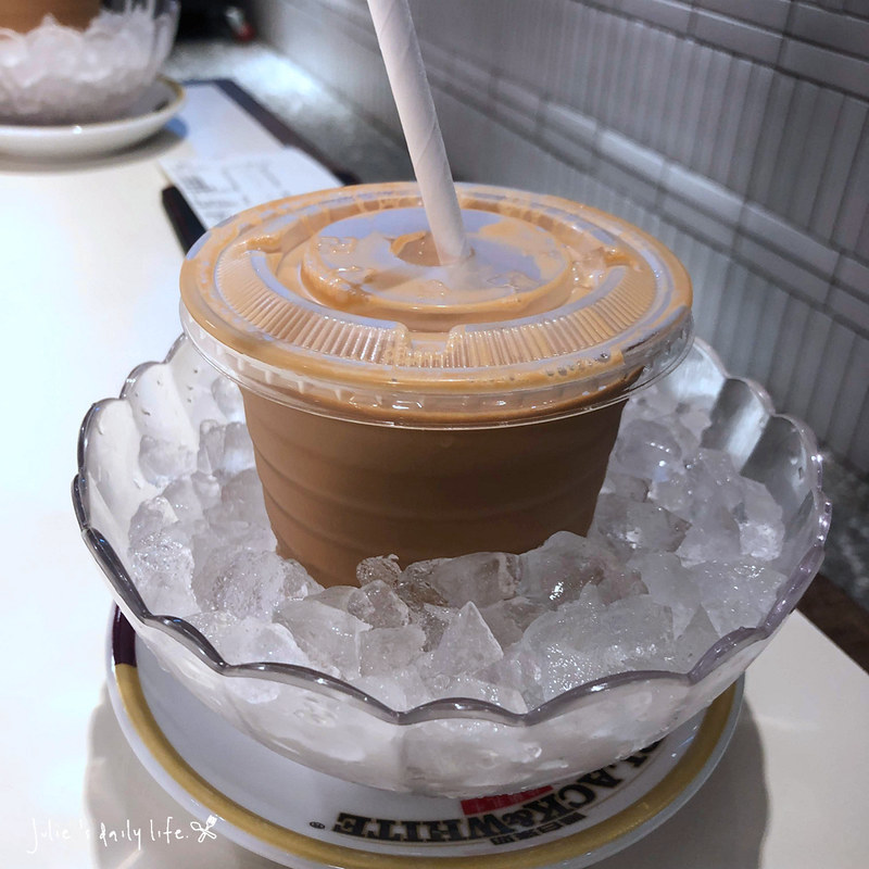 北車,北車 茶餐廳,北車 飲茶,北車港式,北車港式飲茶,台北 茶餐廳,台北車站,台北車站 港式飲茶,台北車站 港式餐廳,台北車站港式飲茶,台北車站港式飲茶吃到飽,台北車站飲茶,太興,太興 港式,太興港式,太興燒味,太興燒臘,太興茶餐廳,太興茶餐廳菜單,太興茶餐廳評價,微風,微風 台北車站,微風北車 港式,港式,港式飲茶,港式飲茶 北車,茶餐廳,餐廳 @跟著Julie一起走吧