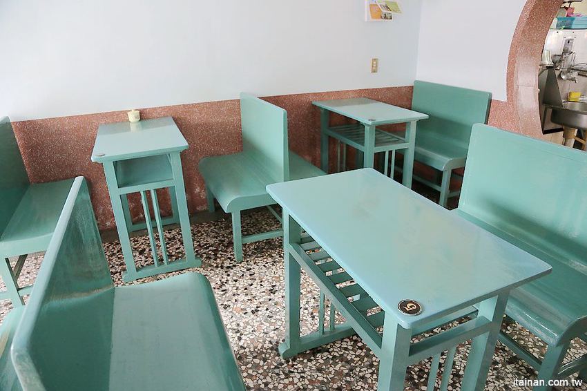 後壁和興冰果部~台南八十年的懷舊相親老冰店,菁寮老街上的古早味冰果室! - 台南好Food遊