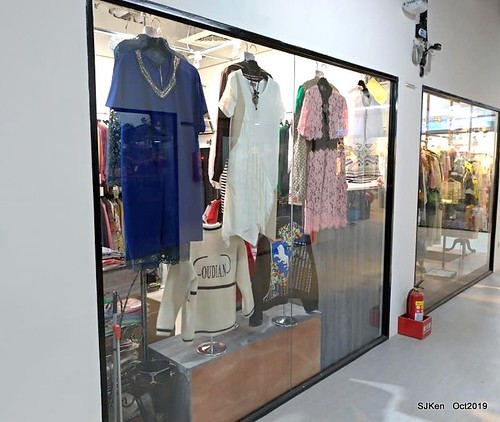 New open of Nangmeng traditional food & clothes market , Taipei, Taiwan, SJKen, Oct 17, 2019