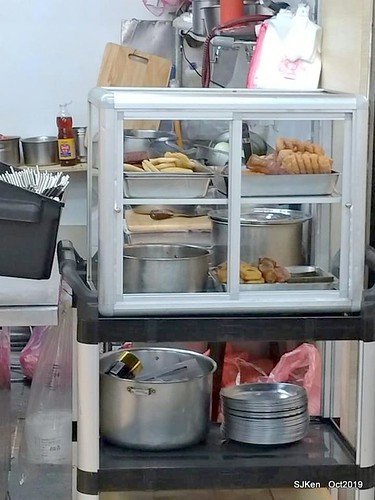 Vietnamese noodle & spring rolls at Nanman traditional market, Taipei, Taiwan, Oct 17, 2019