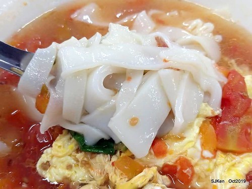 Vietnamese noodle & spring rolls at Nanman traditional market, Taipei, Taiwan, Oct 17, 2019