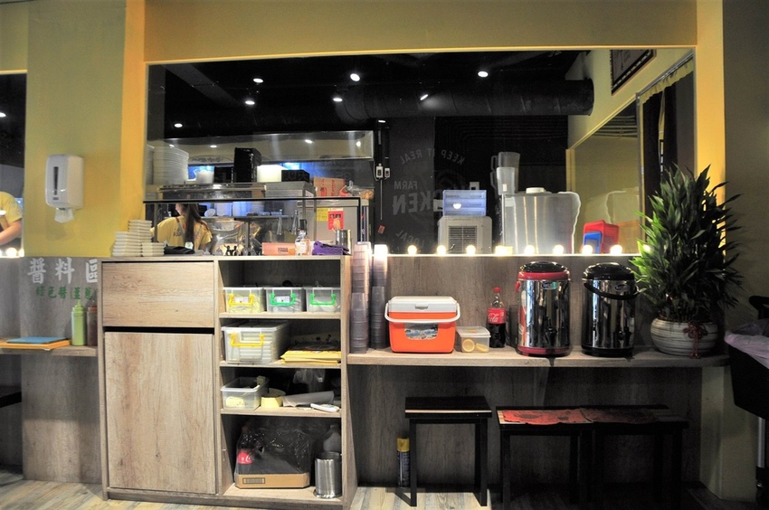 20200228_星島海南雞_ 店內裝潢 (5).JPG