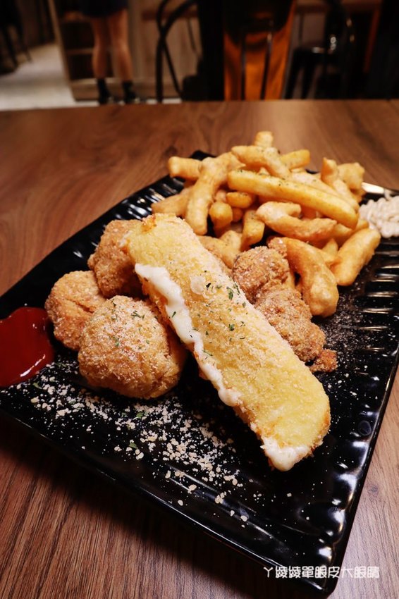 新竹科學園區下午茶外送推薦太空總薯!台灣NASA在新竹!必吃韓式牛五花丼飯、起司馬鈴薯