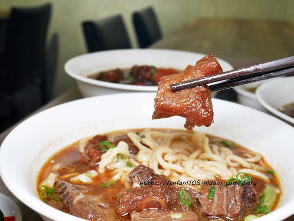 【中和牛肉麵】牛貳麵舖 #牛肉麵 #黃豆芽臭豆腐 #清蒸麻辣臭豆腐 #台北國際牛肉麵節人氣第三名 (15).JPG