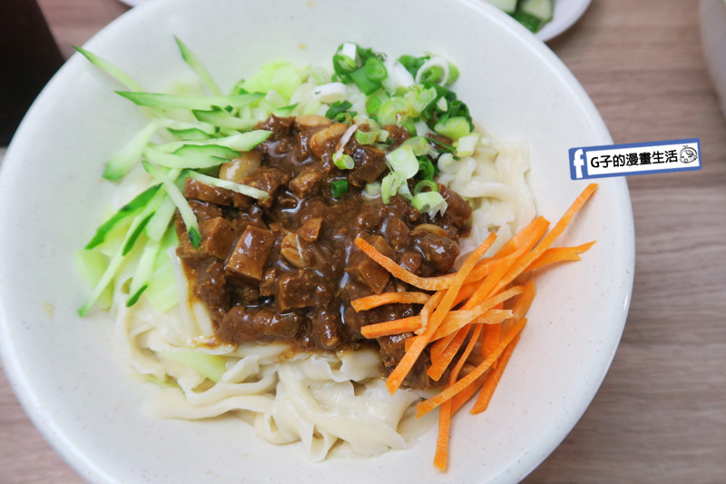 【中和牛肉麵】牛貳麵舖.清蒸麻辣臭豆腐.台北國際牛肉麵節.眷村牛肉麵口味