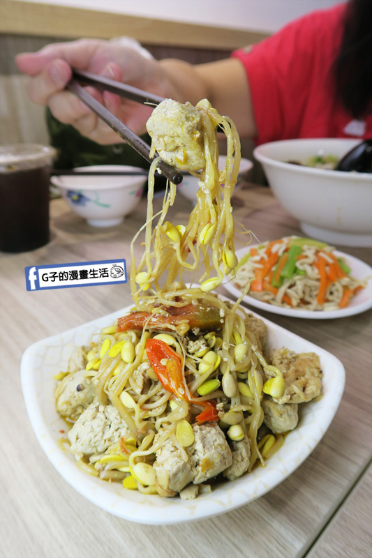 【中和牛肉麵】牛貳麵舖.清蒸麻辣臭豆腐.台北國際牛肉麵節.眷村牛肉麵口味