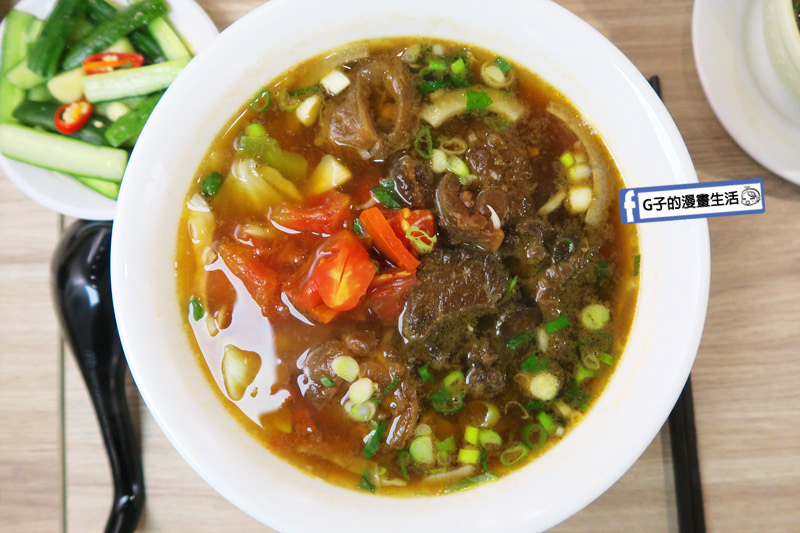 【中和牛肉麵】牛貳麵舖.清蒸麻辣臭豆腐.台北國際牛肉麵節.眷村牛肉麵口味