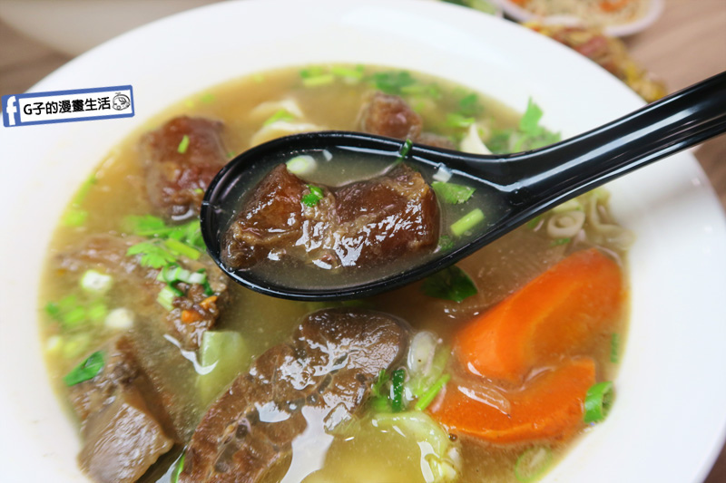 【中和牛肉麵】牛貳麵舖.清蒸麻辣臭豆腐.台北國際牛肉麵節.眷村牛肉麵口味