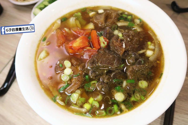【中和牛肉麵】牛貳麵舖.清蒸麻辣臭豆腐.台北國際牛肉麵節.眷村牛肉麵口味