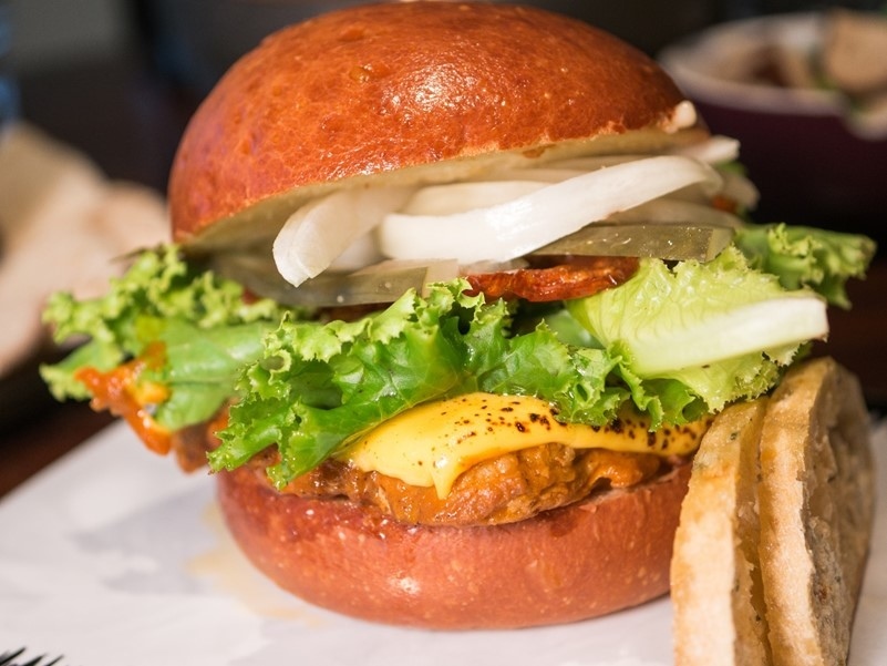 【台北內湖】CEO Premium Club 餐酒館，餐點用料實在、口味精緻，內湖餐酒館推薦、內湖私廚推薦