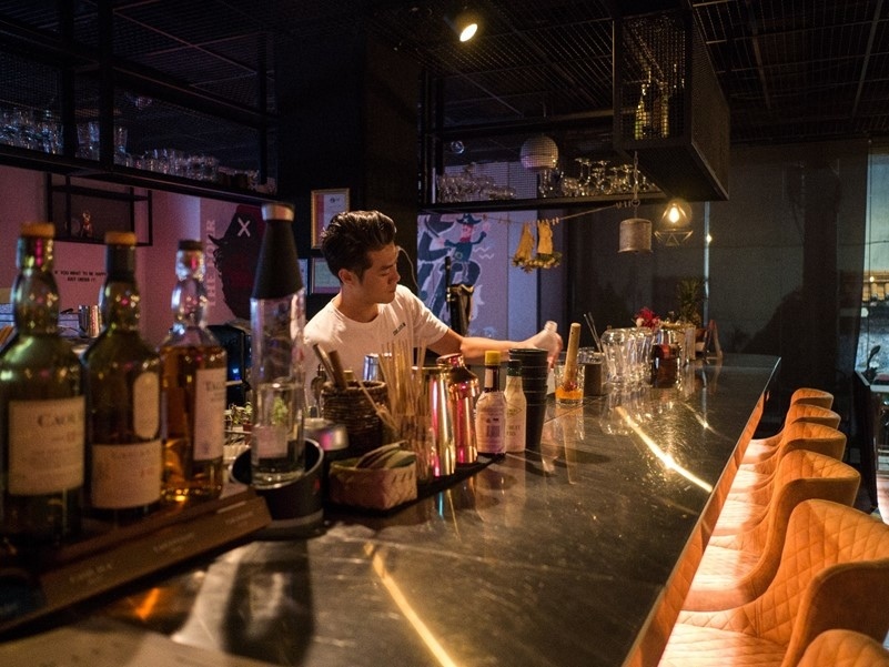 【新莊酒吧】最懂客人的餐酒館《THEFOUR》，鄰近輔大，新北酒吧推薦