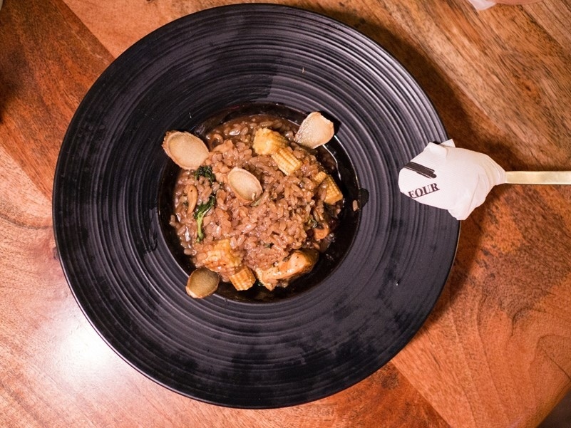 【新莊酒吧】最懂客人的餐酒館《THEFOUR》，鄰近輔大，新北酒吧推薦