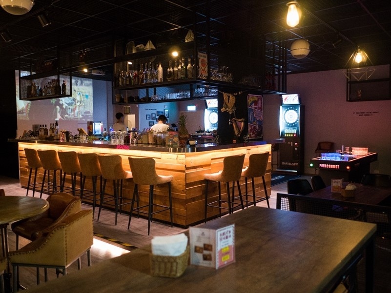 【新莊酒吧】最懂客人的餐酒館《THEFOUR》，鄰近輔大，新北酒吧推薦