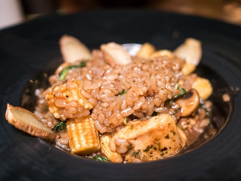 【新莊酒吧】最懂客人的餐酒館《THEFOUR》，鄰近輔大，新北酒吧推薦