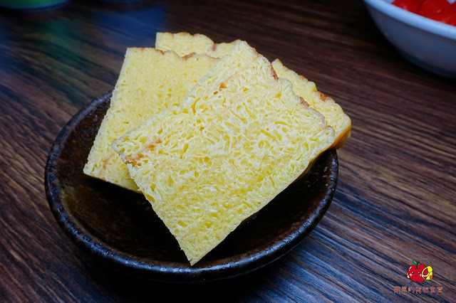 [食記] 新竹東區-四葉燒肉 丼物專門店 CP值高的平價丼飯 $220的天丼有炸牡蠣 炸蝦 豬排 玉子 炭香豐富的炙燒乾拌拉麵