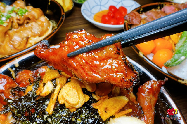 [食記] 新竹東區-四葉燒肉 丼物專門店 CP值高的平價丼飯 $220的天丼有炸牡蠣 炸蝦 豬排 玉子 炭香豐富的炙燒乾拌拉麵