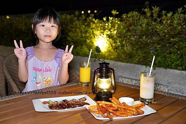 【宜蘭星空酒吧】THE ROOF 190 觀景台 #百萬夜景 #羅東夜景 #羅東酒吧 #羅東美食 #羅東約會餐廳 (9).JPG