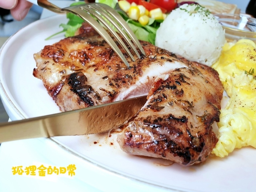 Cat I Cake_狐狸金的日常_191124_0007.jpg