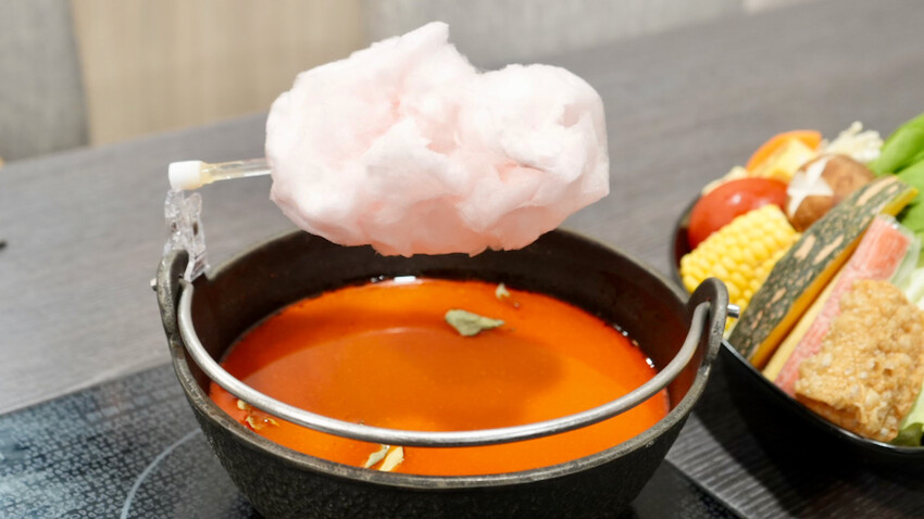 [林口美食] 熟度精緻鍋物 林口中正店｜高CP值浮誇大肉盤／必點棉花糖叻沙湯＆熔岩瀑布起司牛奶鍋！